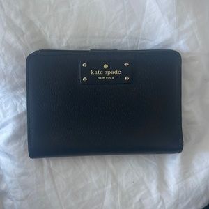 Black kate spade wallet